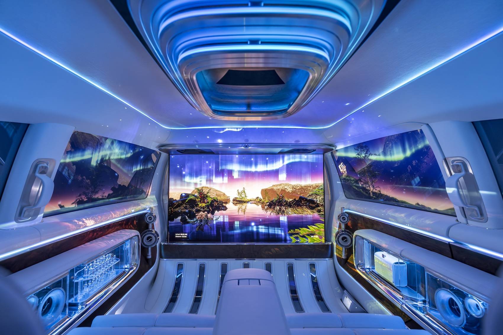 不止是新車聯歡，更是技術大會——深度解讀2025奔馳品牌科技日的信息系統集成服務